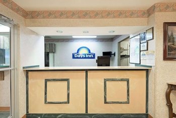 Days Inn by Wyndham Greenville