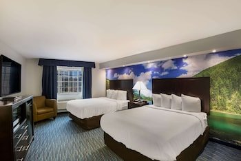 Quality Inn & Suites Downtown