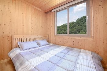 Yeosu Sea and Starnight Pension