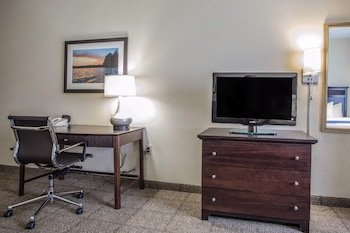 Comfort Suites Lake Geneva East