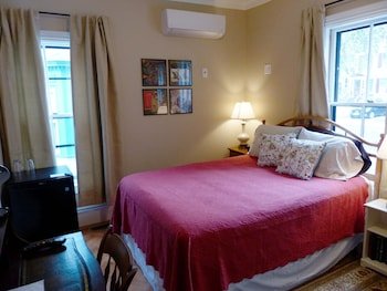 Davis Square Inn