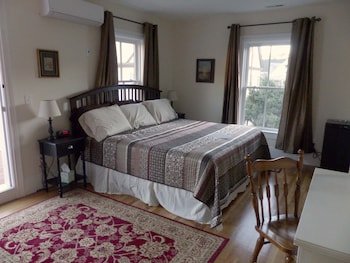 Davis Square Inn