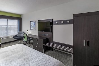 Holiday Inn Express & Suites Yuma
