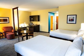 Holiday Inn Express Hotel & Suites Harrisburg West