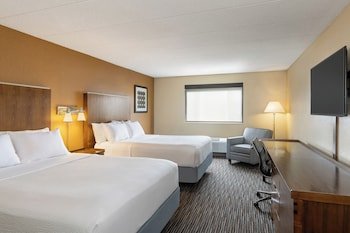 Four Points by Sheraton Milwaukee Airport