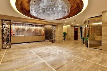 Minshan Yuanlin Grand Hotel