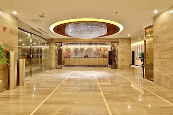 Minshan Yuanlin Grand Hotel