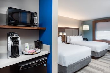 Holiday Inn Express and Suites West Plains Southwest