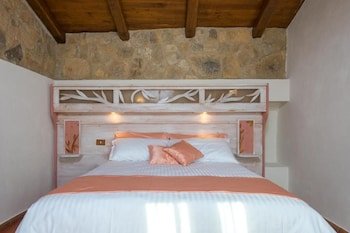 Valle Dell'Aquila Country House