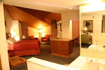 American Inn & Suites Ionia, MI