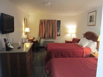 American Inn & Suites Ionia, MI