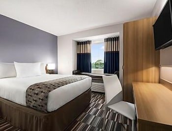Microtel Inn & Suites by Wyndham Lynchburg