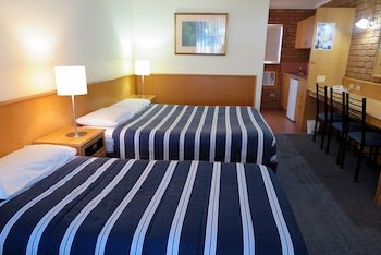 Summerhill Motor Inn