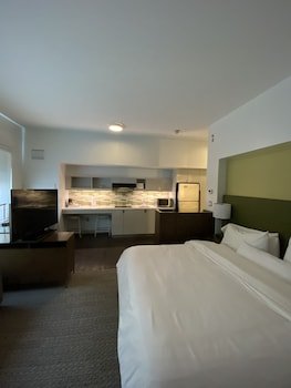 Element Lexington