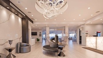 Executive Residency by Best Western Calgary North City View