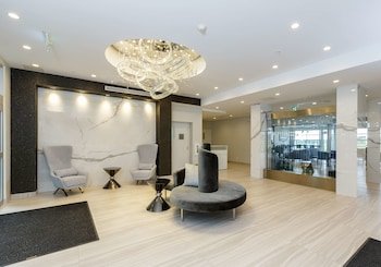 Executive Residency by Best Western Calgary North City View