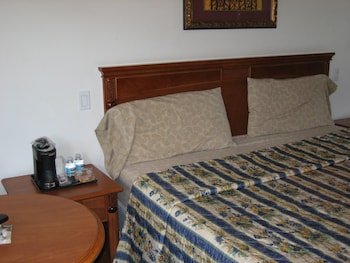Walls Motel