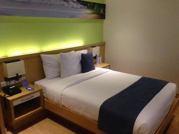 iCove Beach Hotel