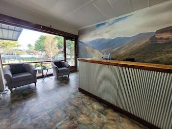 Titania Motel