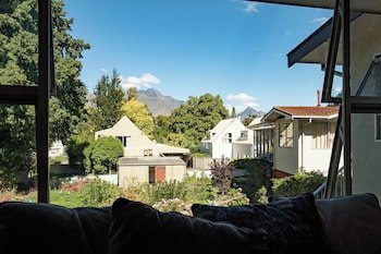 The Flaming Kiwi Backpacker
