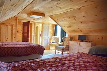 Townhouse Hotel