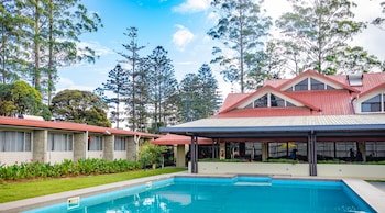 Highlander Hotel
