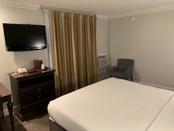 Stargazer Inn and Suites