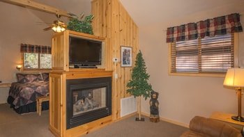 Shadow Mountain Lodge & Cabin