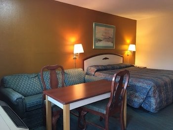 Budget Inn & Suites