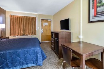 Rodeway Inn Lyons