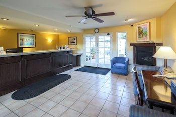 Monterey Bay Lodge