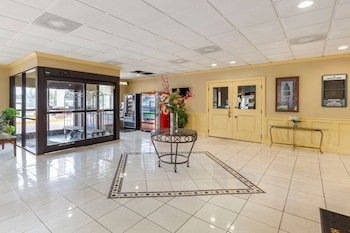 Quality Inn & Suites Hanes Mall