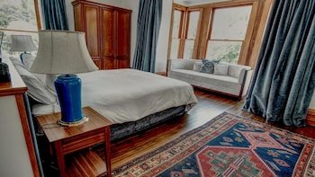 Mt Vernon Villa