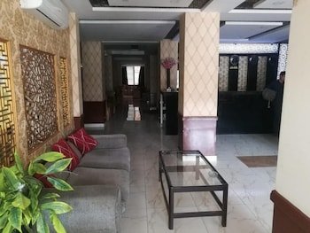 Hotel Burj Al-Hateem