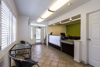 Studio 6 Tempe