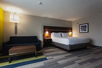 Holiday Inn Express Hotel & Suites Atlanta N-Perimeter Mall Area