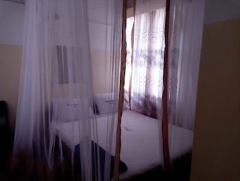 Metric Annex Hotel