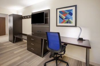 Holiday Inn Express Hotel & Suites Manassas