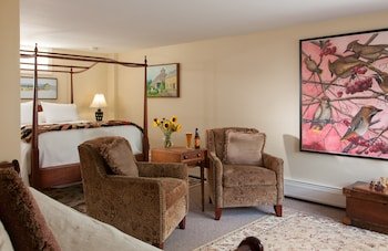 The Inn at Round Barn Farm