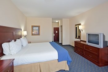 Holiday Inn Express & Suites Pampa