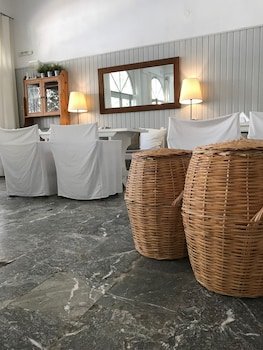Paradisos Guesthouse