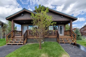 Explorer Cabins at Yellowstone