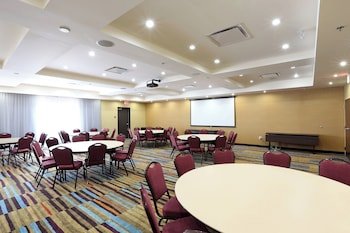Fairfield Inn & Suites Vernon