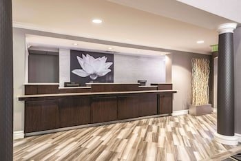 La Quinta Inn & Suites by Wyndham Univ Area Chapel Hill