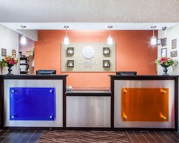 Comfort Inn Lees Summit at Hwy 50 & Hwy 291