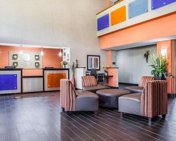 Comfort Inn Lees Summit at Hwy 50 & Hwy 291