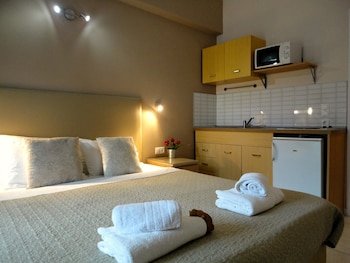 Galini Beach Studios And Penthouse