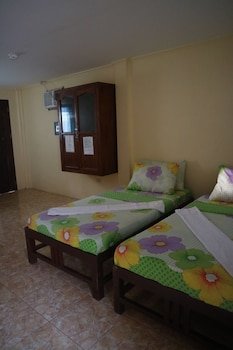 Golden Sam Resort And Restaurant