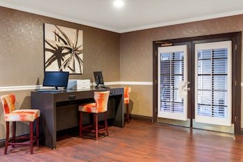 Best Western Plus Brookside Inn