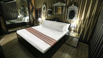 Victoria Court Cuneta Motorist Lodge